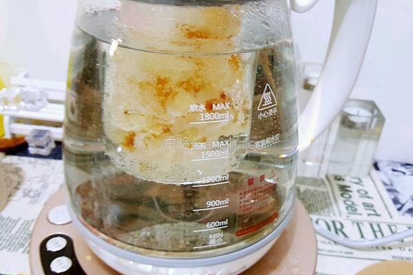 鲜炖桃胶皂角米银耳糖水的做法图解4