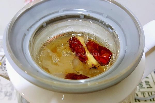 鲜炖桃胶皂角米银耳糖水的做法图解5