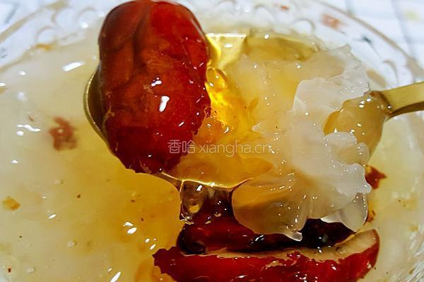 鲜炖桃胶皂角米银耳糖水的做法图解7