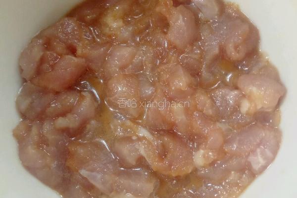 皮蛋瘦肉粥的做法图解3