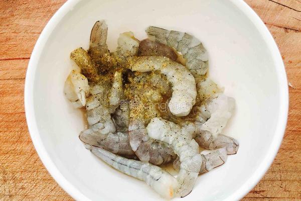 虾仁炒鸡蛋的做法图解3