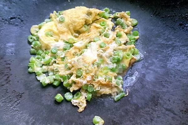 鸡蛋炒豆角的做法图解9