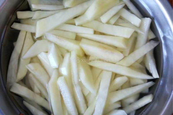 豆角土豆肉蒸面的做法图解3