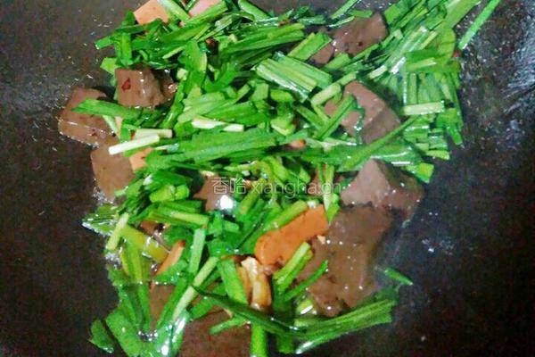 韭菜毛血旺的做法图解7