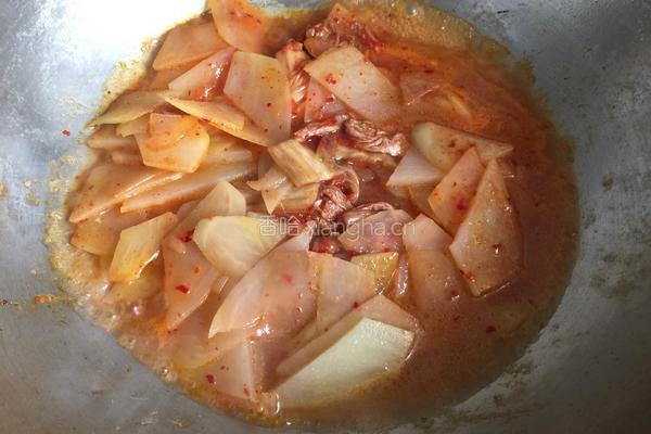 辣白菜炒土豆片的做法图解6