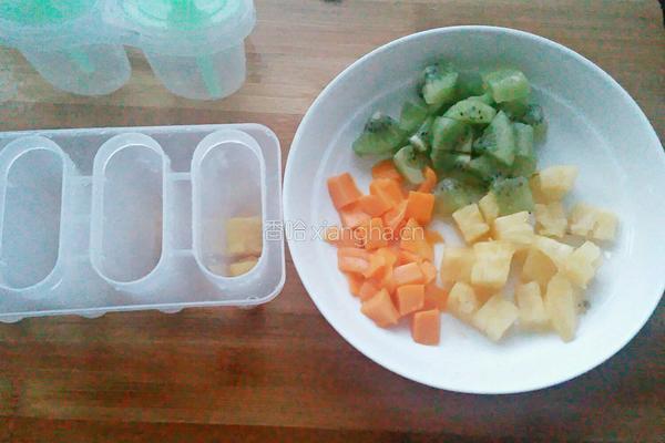 酸奶水果冰棒的做法图解7