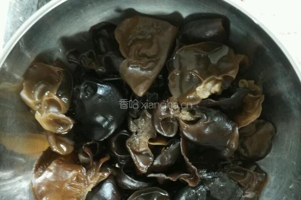 酸辣肚丝汤的做法图解1