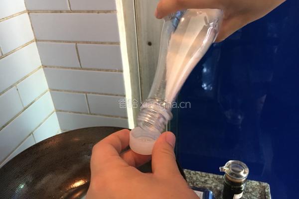 五彩煲仔饭的做法图解5
