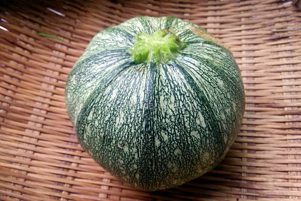 南瓜肉片的做法图解1