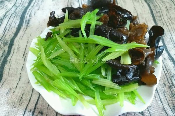 芹菜木耳炒肉丝的做法图解4
