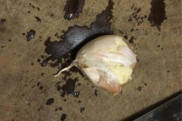 豆酱炒麻叶的做法图解2
