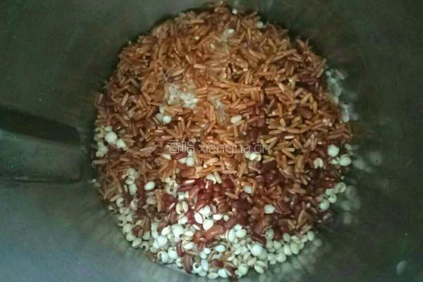 红米红豆薏米米糊的做法图解2