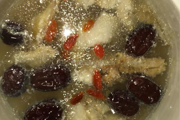 花胶瘦肉汤的做法图解3