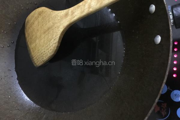 酱油炒面的做法图解1