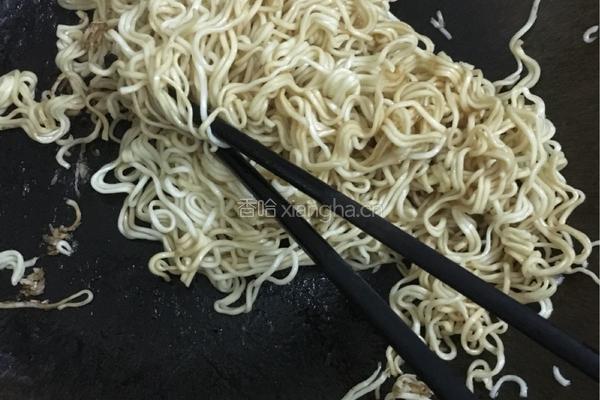 酱油炒面的做法图解9