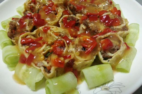 蛋皮肉卷的做法图解3