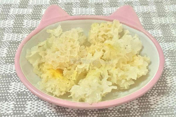 金耳银耳雪莲子桃胶羹的做法图解5