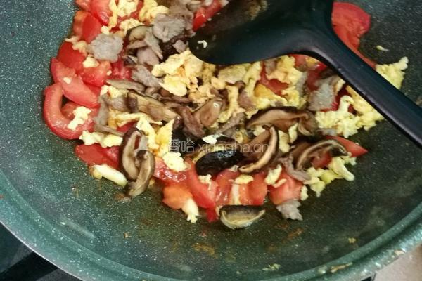 番茄瘦肉香菇鸡蛋面的做法图解6