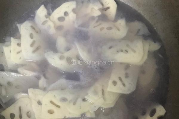 素炒莲藕的做法图解3