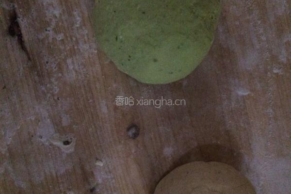 菠菜蒸饺的做法图解3