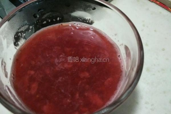 草莓汁的做法图解4