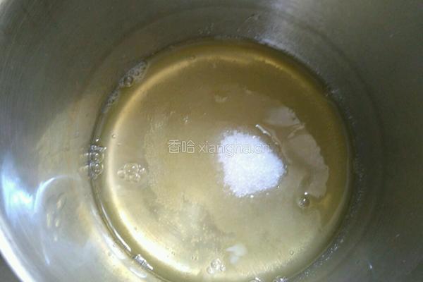 六寸戚风蛋糕(后蛋法)的做法图解3