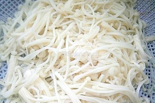 肉末炒金针菇的做法图解7