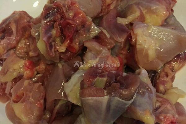 虫草鲜鲍鸡汤的做法图解2