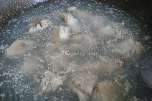 香菇土豆烧鸭腿的做法图解3