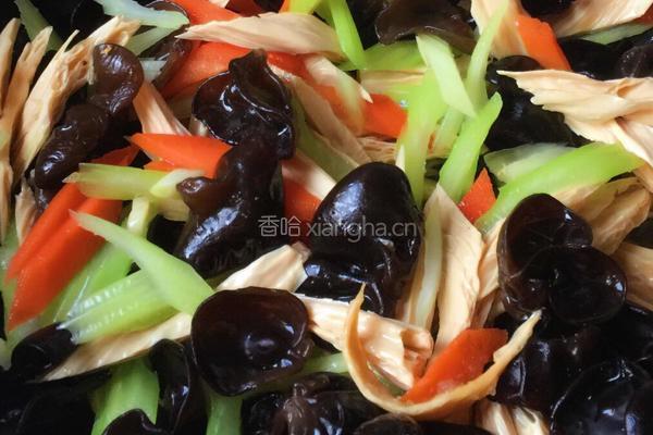 芹菜木耳鸡蛋的做法图解7