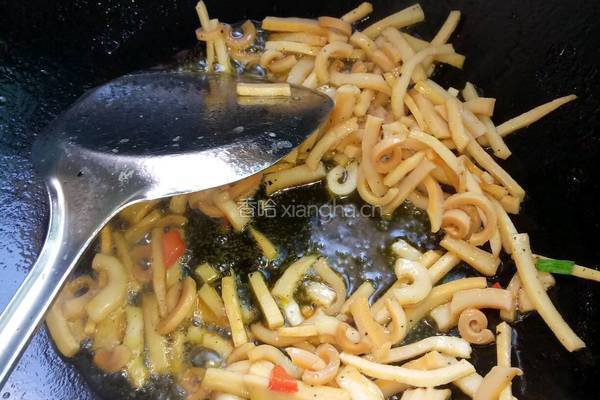 儿童版鱿鱼丝炒肉的做法图解6