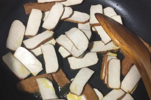 香干回锅肉的做法图解5