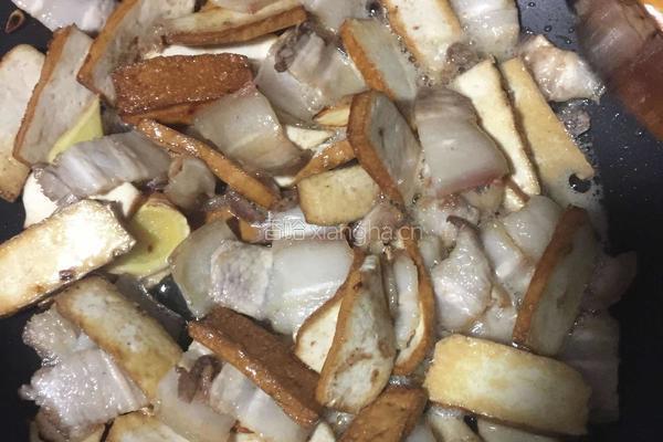 香干回锅肉的做法图解6