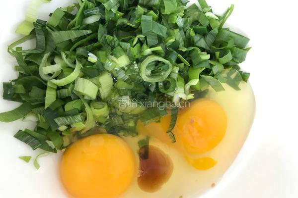西葫芦玉米面煎饼的做法图解2