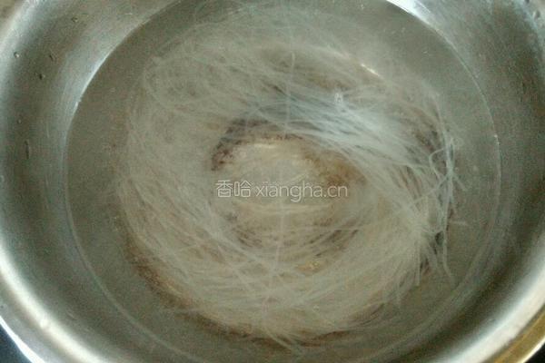 粉丝拌菠菜的做法图解3