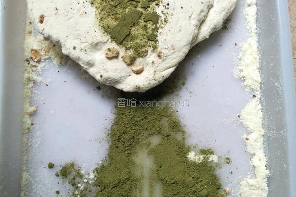 抹茶牛轧糖的做法图解4