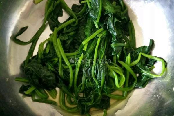菠菜圣诞树的做法图解1