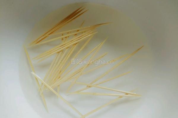 家庭版牙签烤肉的做法图解5