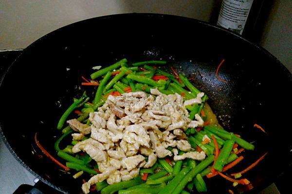 苋菜杆子炒肉的做法图解18