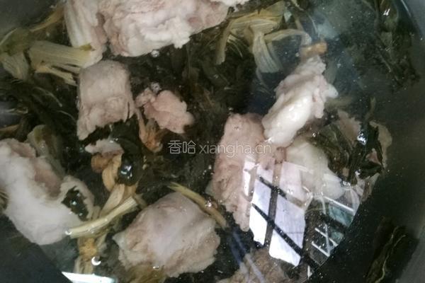 排骨菜干粥的做法图解11