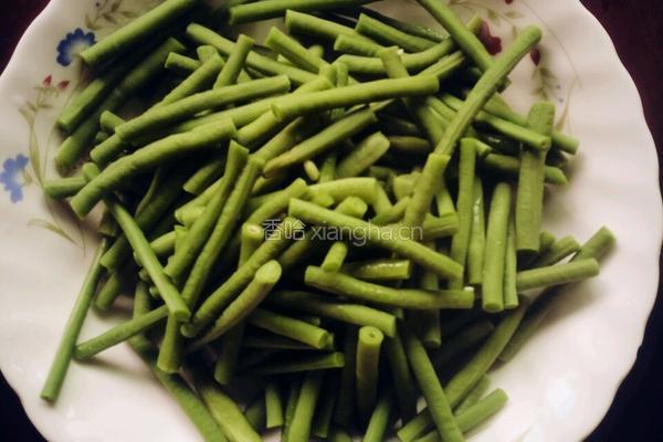 凉拌豇豆的做法图解3