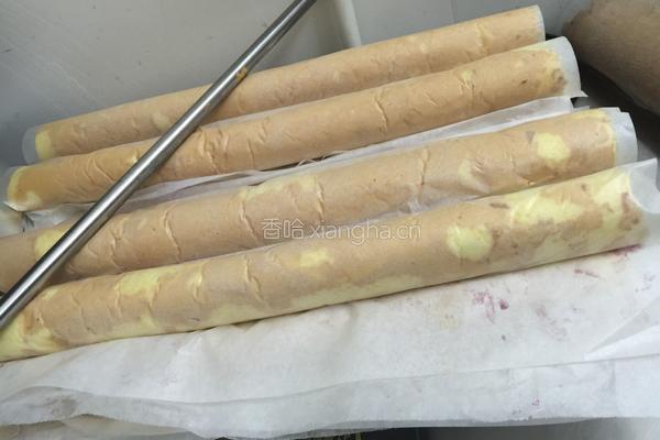 蓝莓戚风卷的做法图解11