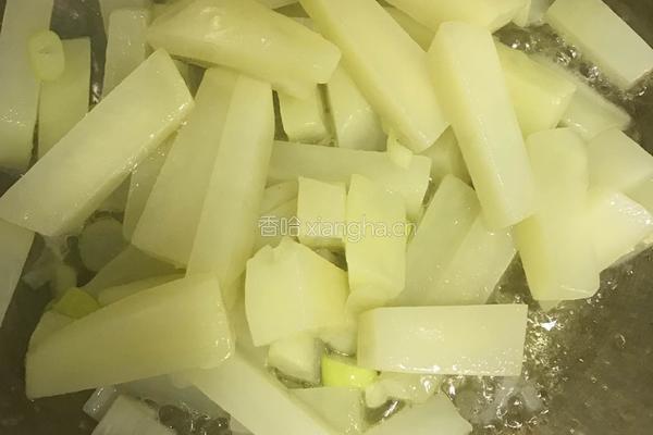 土豆海带汤的做法图解2