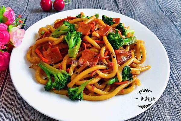 培根炒乌冬面的做法图解11