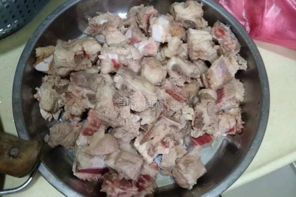 柯排骨的做法图解1