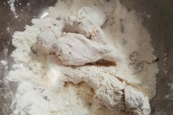 脆鳞鸡翅根的做法图解8