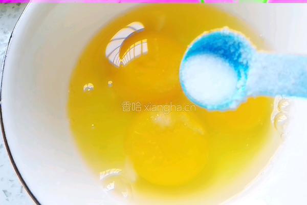 蚕豆炒鸡蛋的做法图解2