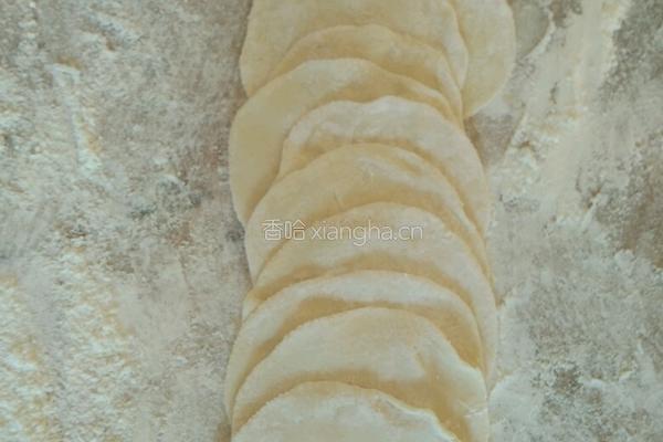 韭菜鸡蛋饺子的做法图解12