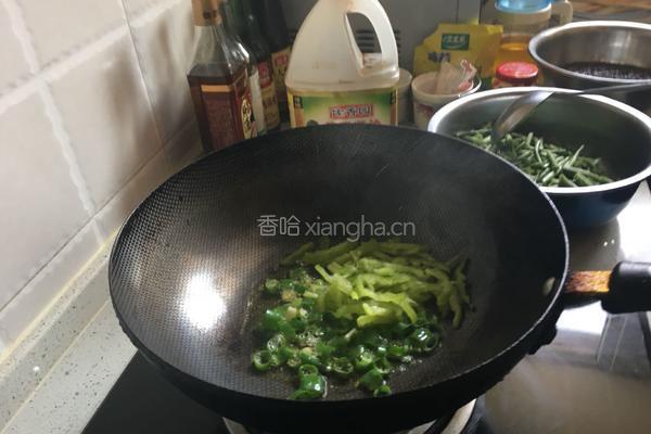 土豆炖豇豆的做法图解3