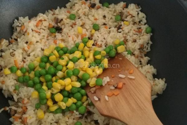 咖喱素炒饭的做法图解7